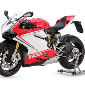 Tamiya 1/12 scale Ducati 1199 Panigale S Tricolore